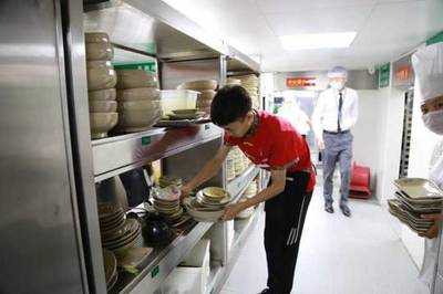 監管利劍出鞘，為餐飲安全護航 從成都小龍坎事件看行業管理之道